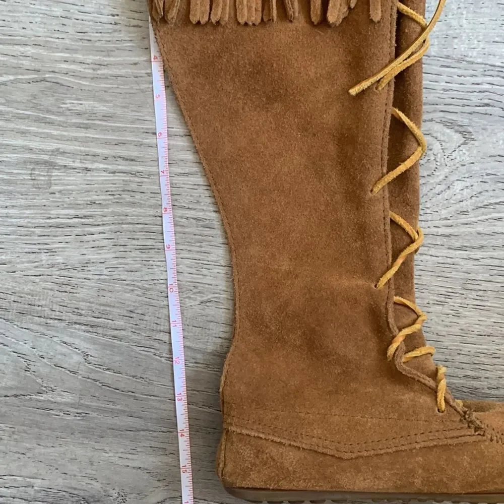 MINNETONKA BROWN SUEDE MOCCASIN BOOTS